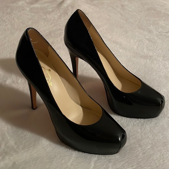 Black 6 inch heels - Picture 1 of 2